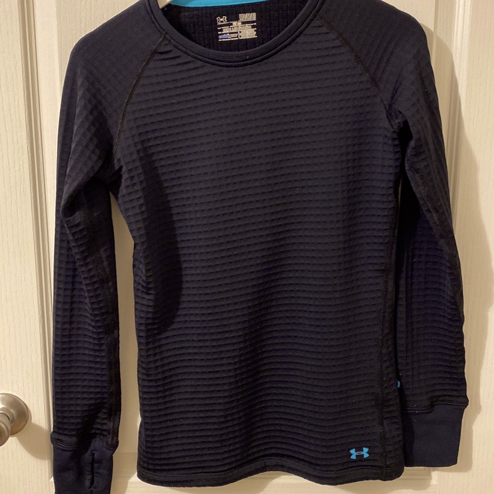 Under armour base 4.0 coldgear black fitted waffle  shirt size women’s medium